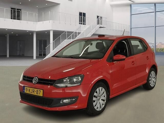 Rood Occasion 2013 VW Polo Comfortline Hatchback | € 7.450 (Goede deal) - Afbeelding 1/4