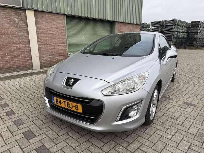 Occasion Peugeot 308 CC Griffe 156 PK (114 kW) 2012 Zilver Cabriolet