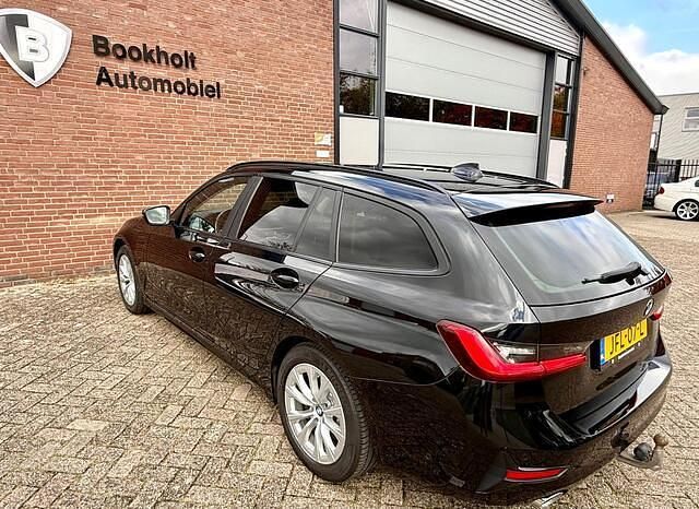 Occasion BMW 330 Advantage 291 PK (214 kW) 2021 Zwart Stationwagen