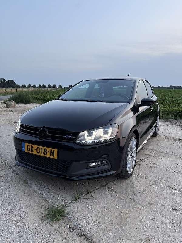 Zwart Gebruikt 2013 VW Polo BlueGT Hatchback | € 11.500 (Eerlijke prijs) - Afbeelding 1/4