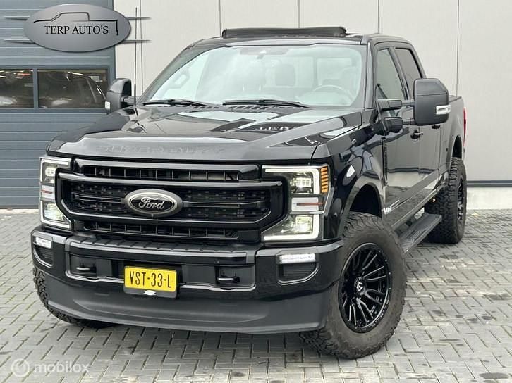 Zwart Gebruikt 2022 Ford F250 Pickup | € 96.950 - Afbeelding 1/4