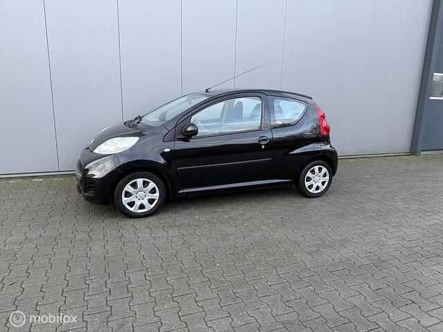 Occasion Peugeot 107 68 PK (50 kW) 2009 Zwart Hatchback