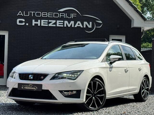 Wit Gebruikt 2014 Seat Leon ST Business Stationwagen | € 12.945 (Iets duurder) - Afbeelding 1/4