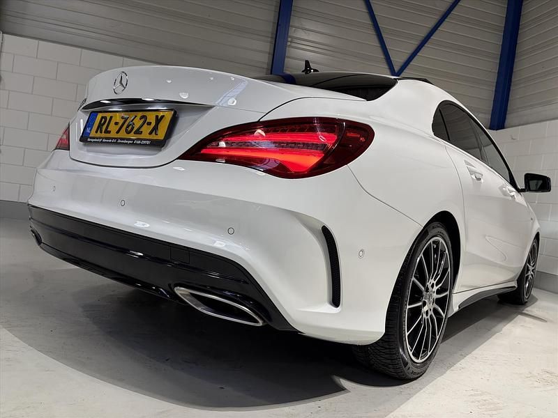 Occasion Mercedes CLA250 AMG line 211 PK (155 kW) 2018 Wit Sedan