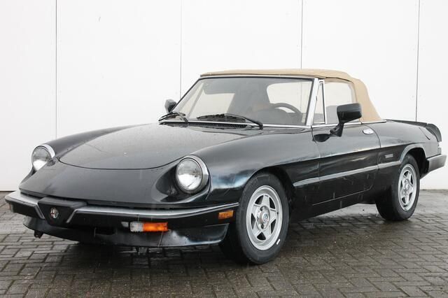 Zwart Gebruikt 1987 Alfa Romeo Spider Cabriolet | € 9.990 - Afbeelding 1/4
