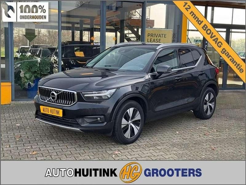 Zwart Gebruikt 2021 Volvo XC40 Inscription SUV | € 28.990 (Super prijs) - Afbeelding 1/4