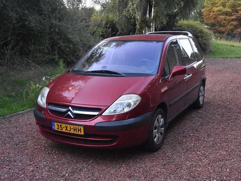 Rood Gebruikt 2007 Citroën C8 MPV | € 2.500 - Afbeelding 1/4