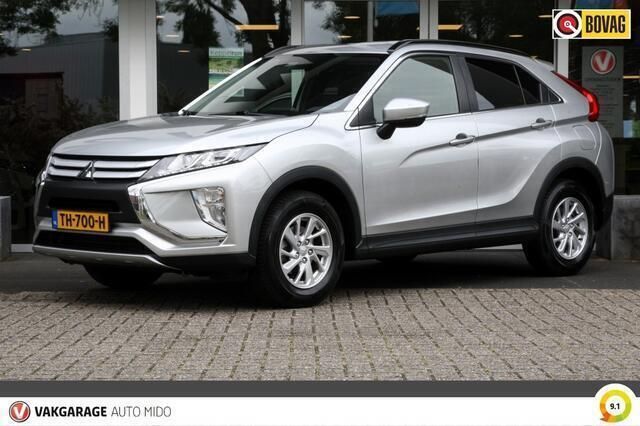 Grijs, metallic lak Gebruikt 2018 Mitsubishi Eclipse Cross SUV | € 17.950 (Iets duurder) - Afbeelding 1/4