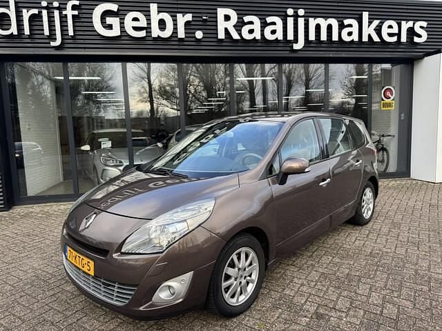 Bruin Gebruikt 2010 Renault Grand Scénic III Privilege MPV | € 4.450 (Goede deal) - Afbeelding 1/4