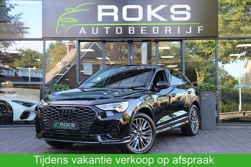 Zwart Gebruikt 2023 Audi Q3 S-Line SUV | € 49.950 - Afbeelding 1/4