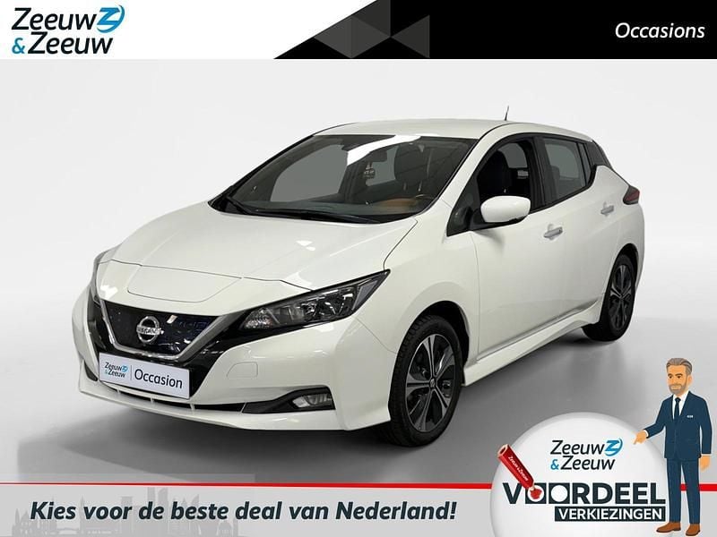 Blanc white & arctique black Gebruikt 2022 Nissan Leaf Acenta Hatchback | € 16.935 (Goede deal) - Afbeelding 1/4