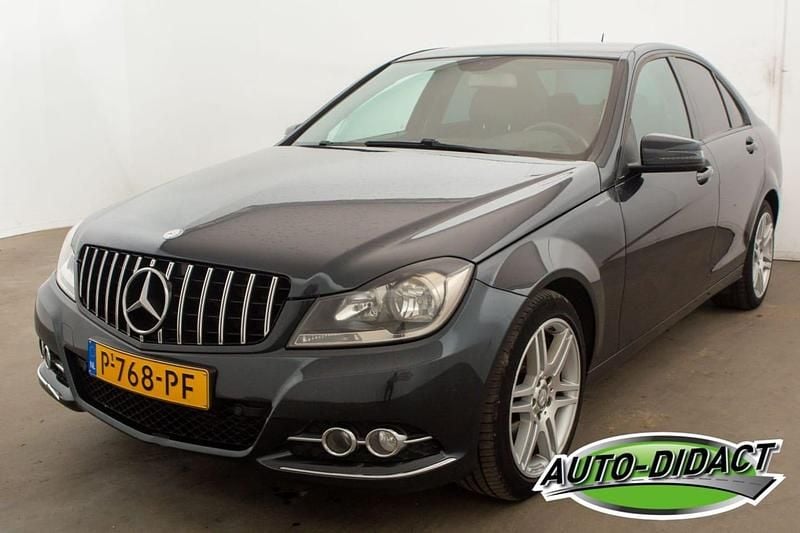 Blauw Gebruikt 2013 Mercedes C180 Sedan | € 5.150 (Goede deal) - Afbeelding 1/4
