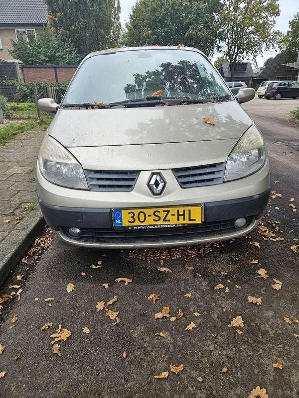 Brons Gebruikt 2006 Renault Scénic II MPV | € 500 (Super prijs) - Afbeelding 1/4