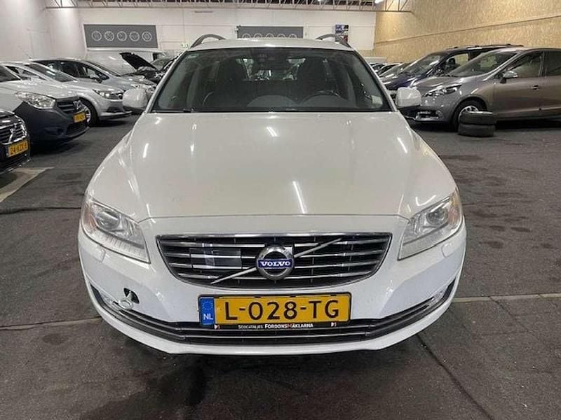Gebruikt 2016 Volvo V70 Stationwagen | € 3.995 - Afbeelding 1/4
