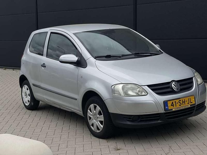 Grijs Gebruikt 2006 VW Fox Trendline Hatchback | € 1.000 (Goede deal) - Afbeelding 1/4
