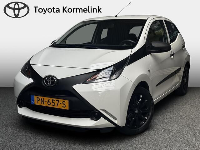 Wit Gebruikt 2017 Toyota Aygo Hatchback | € 9.750 (Iets duurder) - Afbeelding 1/4