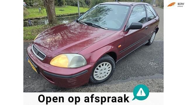 Rood Gebruikt 1997 Honda Civic S Hatchback | € 2.190 (Eerlijke prijs) - Afbeelding 1/4