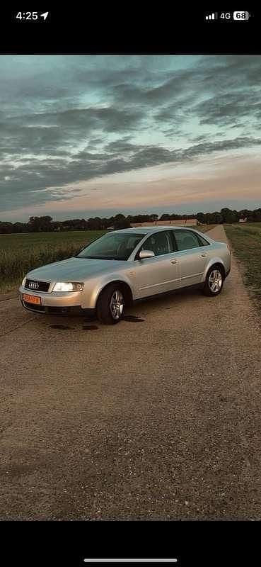 Gebruikt 2002 Audi A4 Sedan | € 2.400 (Eerlijke prijs) - Afbeelding 1/4