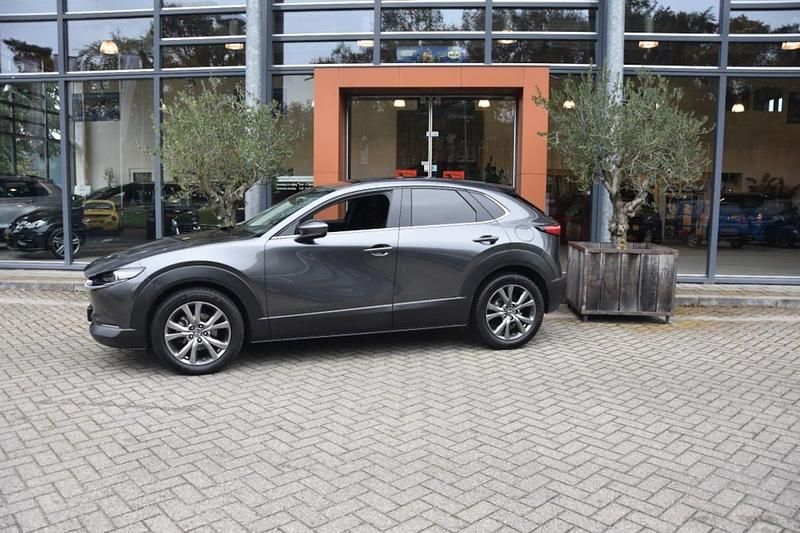 Grijs (metallic) Gebruikt 2019 Mazda CX-30 Luxury SUV | € 22.500 (Eerlijke prijs) - Afbeelding 1/4