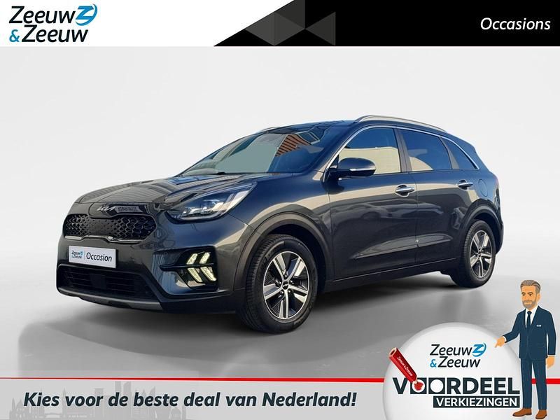 Grijs Gebruikt 2022 Kia Niro SUV | € 26.940 (Iets duurder) - Afbeelding 1/4