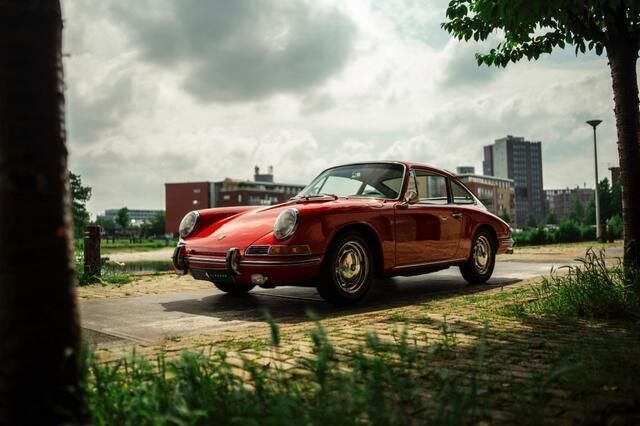 Rood Gebruikt 1966 Porsche 911 Coupé | € 95.000 - Afbeelding 1/4