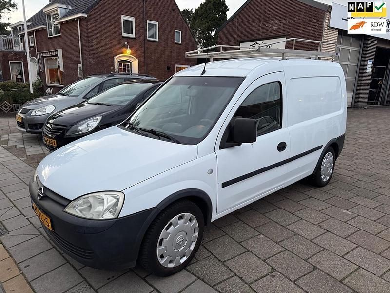 Occasion Opel Combo Comfort 94 PK (69 kW) 2009 Overige Sedan