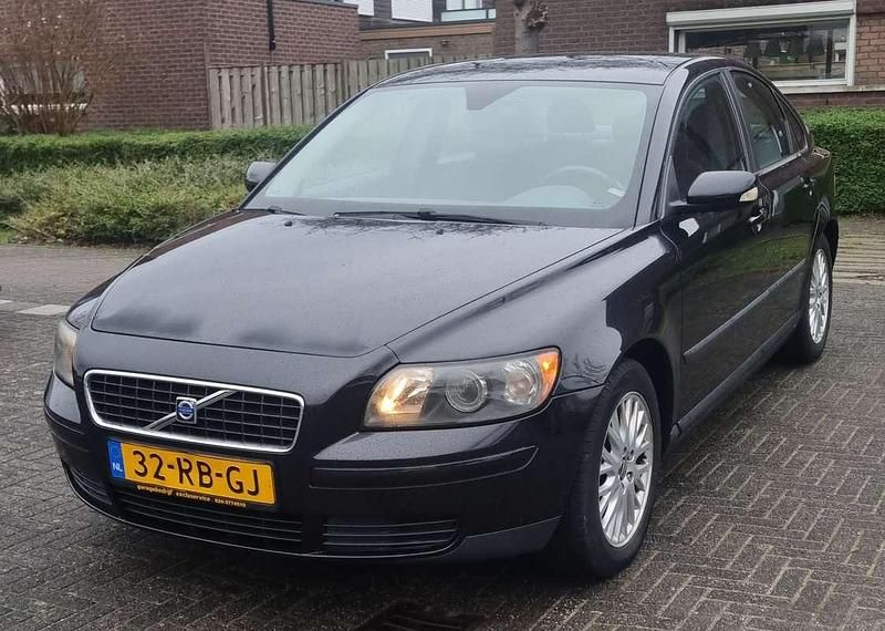 Occasion Volvo S40 Kinetic 125 PK (91 kW) 2005 Zwart Sedan