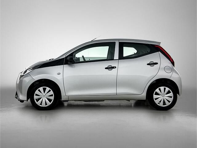 Occasion Toyota Aygo 72 PK (52 kW) 2021 Grijs (metallic) Hatchback