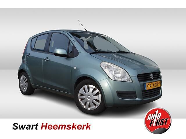 Groen (metallic) Occasion 2012 Suzuki Splash Comfort Hatchback | € 4.250 (Iets duurder) - Afbeelding 1/4