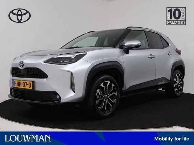 Grijs Gebruikt 2024 Toyota Yaris Cross Limited SUV | € 30.945 (Eerlijke prijs) - Afbeelding 1/3