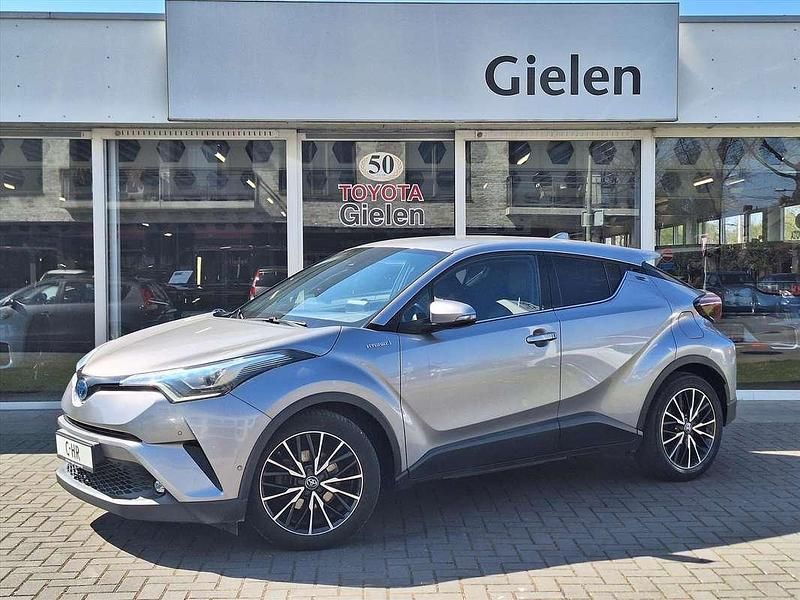 Grijs Occasion 2017 Toyota C-HR Executive SUV | € 17.900 (Eerlijke prijs) - Afbeelding 1/3