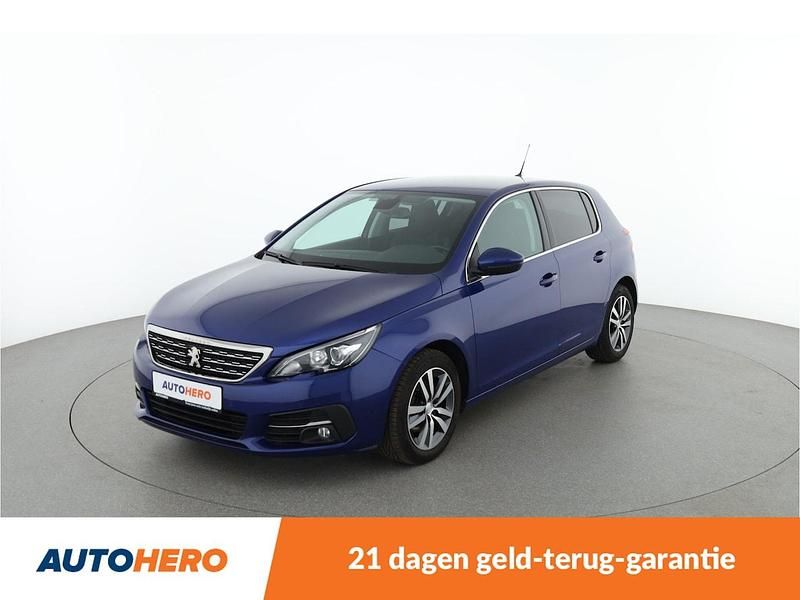 Blauw (metallic) Gebruikt 2018 Peugeot 308 Allure Hatchback | € 9.849 (Goede deal) - Afbeelding 1/4