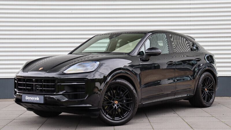 Zwart Nieuw 2025 Porsche Cayenne SUV | € 144.950 - Afbeelding 1/4