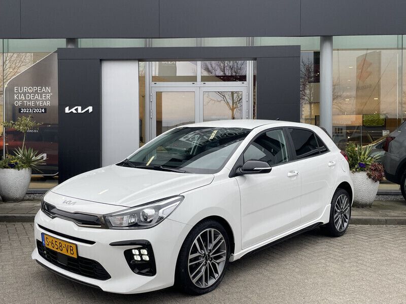Wit Gebruikt 2023 Kia Rio GT-Line Hatchback | € 22.950 (Iets duurder) - Afbeelding 1/4
