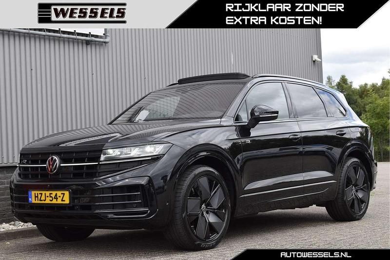 Zwart Gebruikt 2023 VW Touareg R SUV | € 75.950 (Super prijs) - Afbeelding 1/4