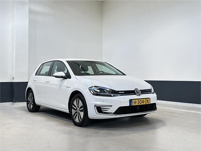 Wit Gebruikt 2020 VW e-Golf Hatchback | € 12.749 (Eerlijke prijs) - Afbeelding 1/4