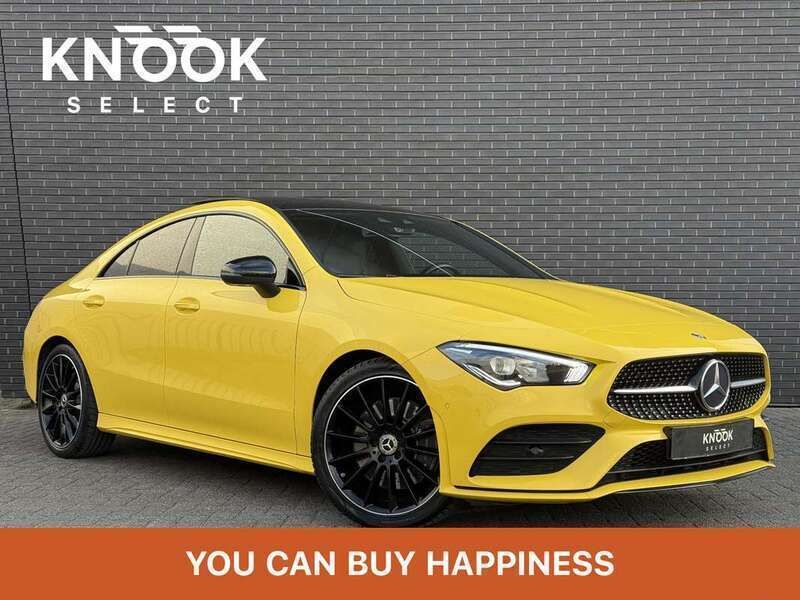Geel, metallic lak Gebruikt 2019 Mercedes CLA220 Premium Plus Sedan | € 34.995 (Eerlijke prijs) - Afbeelding 1/4