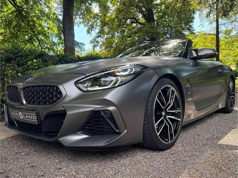 Grijs Gebruikt 2022 BMW Z4 M Sport Cabriolet | € 61.950 (Iets duurder) - Afbeelding 1/3