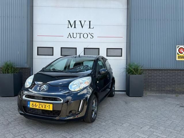 Zwart Gebruikt 2013 Citroën C1 Hatchback | € 4.490 (Eerlijke prijs) - Afbeelding 1/4