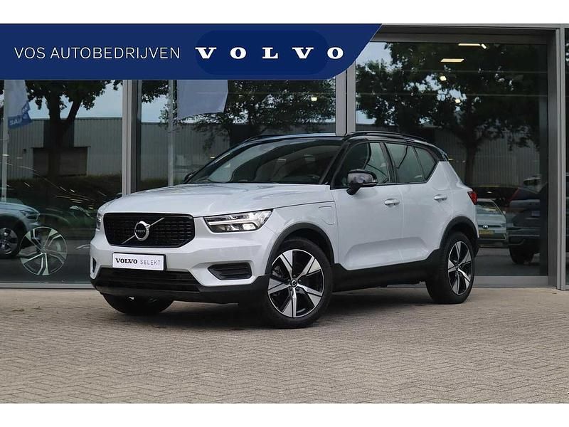 Zilver Occasion 2018 Volvo XC40 R-Design SUV | € 34.950 (Duur) - Afbeelding 1/3