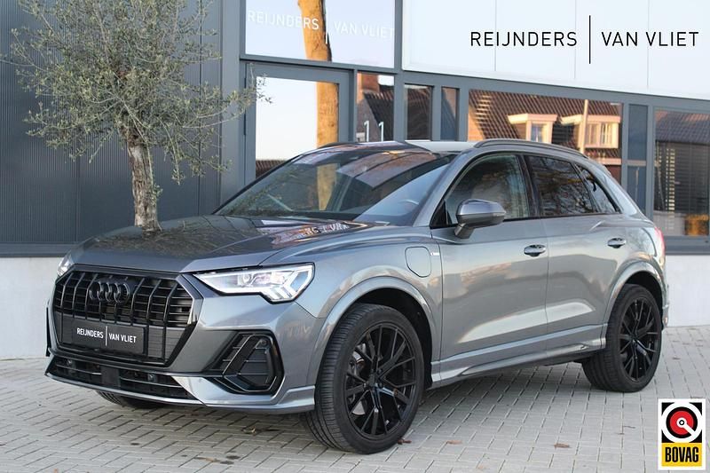 Grijs Gebruikt 2023 Audi Q3 Advanced SUV | € 38.890 (Eerlijke prijs) - Afbeelding 1/4