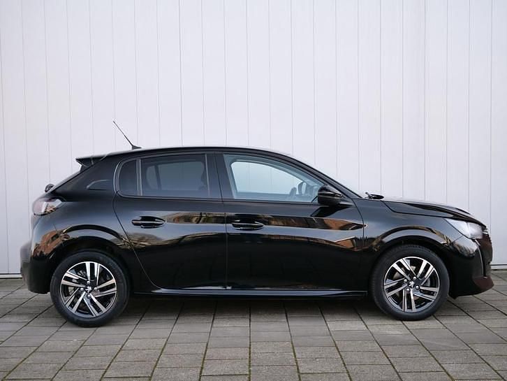 Occasion Peugeot 208 Allure 101 PK (74 kW) 2021 Zwart (metallic) Hatchback