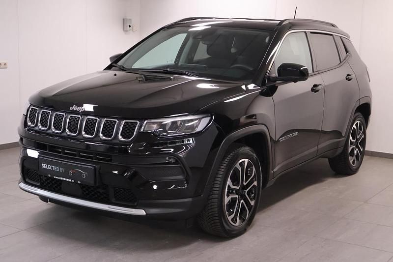 Zwart Gebruikt 2024 Jeep Compass Limited SUV | € 32.944 - Afbeelding 1/4