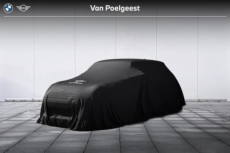 Enigmatic black Occasion 2020 Mini Cooper Clubman Business Stationwagen | € 23.900 (Eerlijke prijs) - Afbeelding 1/1