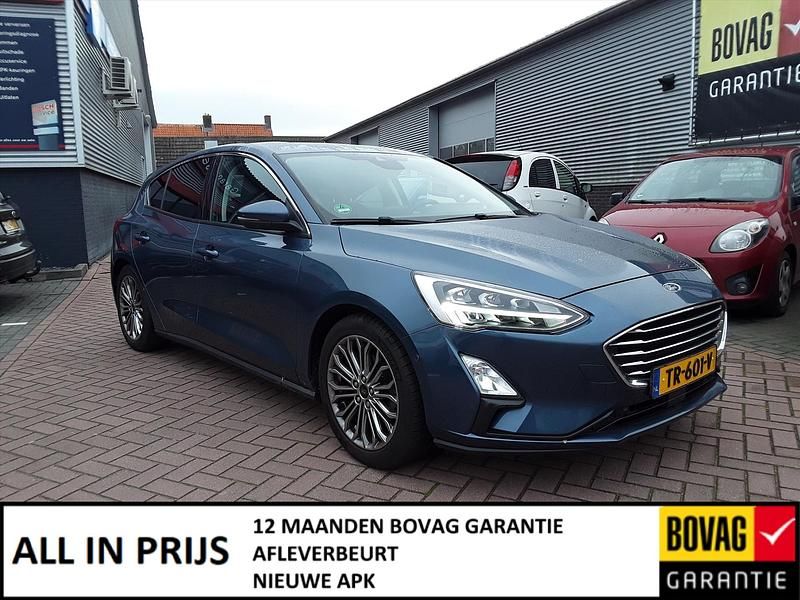 Blauw (metallic) Gebruikt 2018 Ford Focus Business Edition Hatchback | € 13.650 (Eerlijke prijs) - Afbeelding 1/4