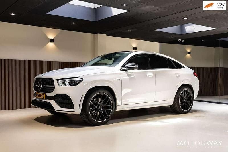 Wit Gebruikt 2020 Mercedes GLE350 AMG Coupé | € 67.445 (Iets duurder) - Afbeelding 1/4