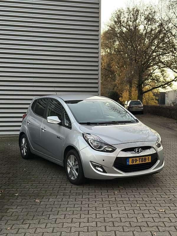 Occasion Hyundai ix20 125 PK (91 kW) 2012 Grijs Hatchback