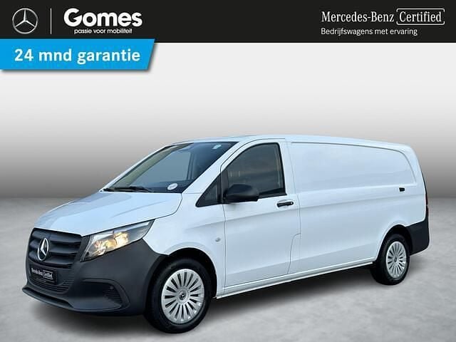 Wit Gebruikt 2024 Mercedes Vito Van | € 36.950 - Afbeelding 1/4