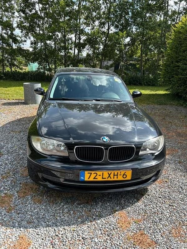 Gebruikt 2009 BMW 120 Hatchback | € 3.500 (Super prijs) - Afbeelding 1/4