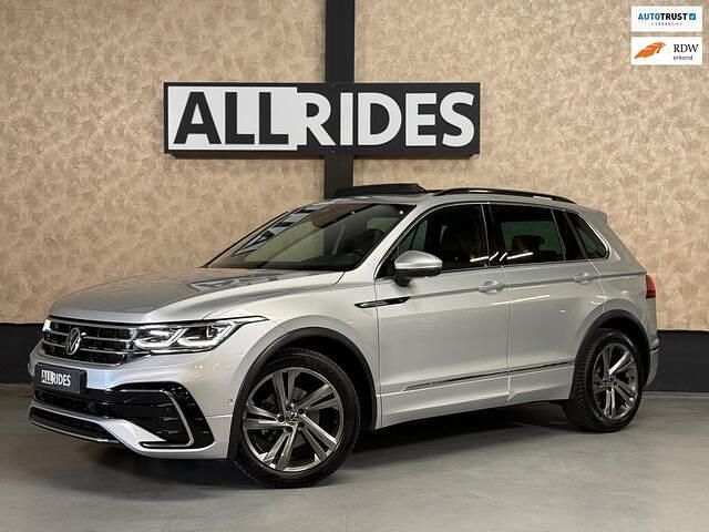 Grijs (metallic) Gebruikt 2021 VW Tiguan Business+ SUV | € 31.950 (Goede deal) - Afbeelding 1/4